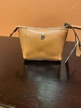 Valentina Made in Italy Tan Leather Pouch Wristlet – New With Tags
